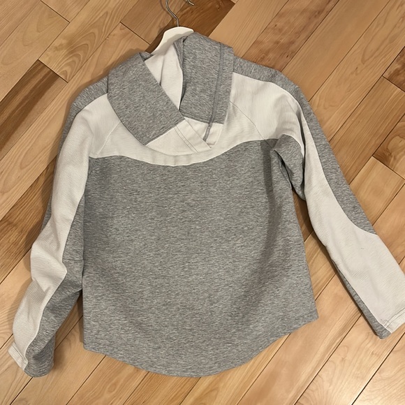 Puma hoodie - Picture 3 of 3